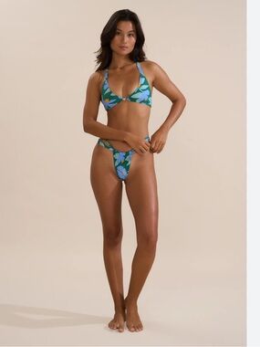 Stone fox swim floral bikini size S/M